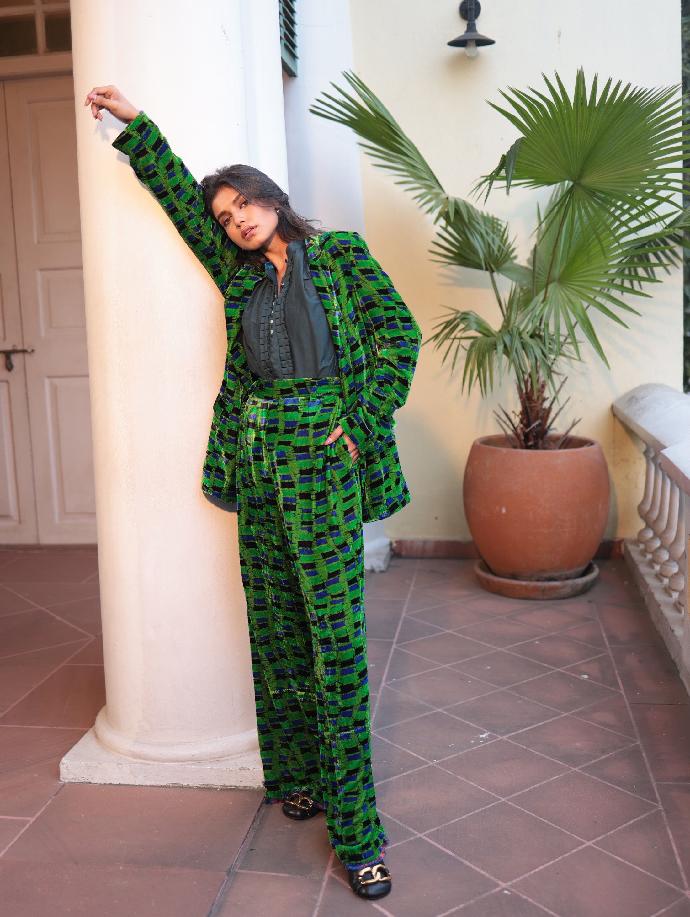 JASMINE BLAZER IN SILK -VELVET