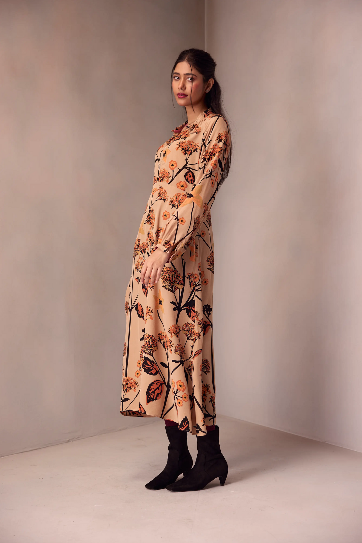 Veena Dress Long In Printed Silk