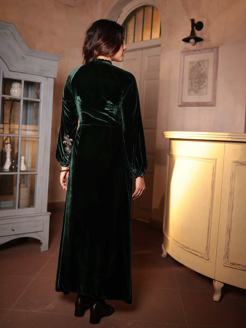 VEENA LONG DRESS WITH SMALL FLOWER DETAILS IN SILK VELVET