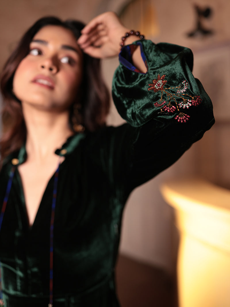 VEENA LONG DRESS WITH SMALL FLOWER DETAILS IN SILK VELVET