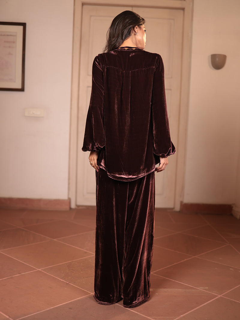 BEATRIX BLOUSE WITH BAHAR EMBROIDERY IN SILK VELVET.
