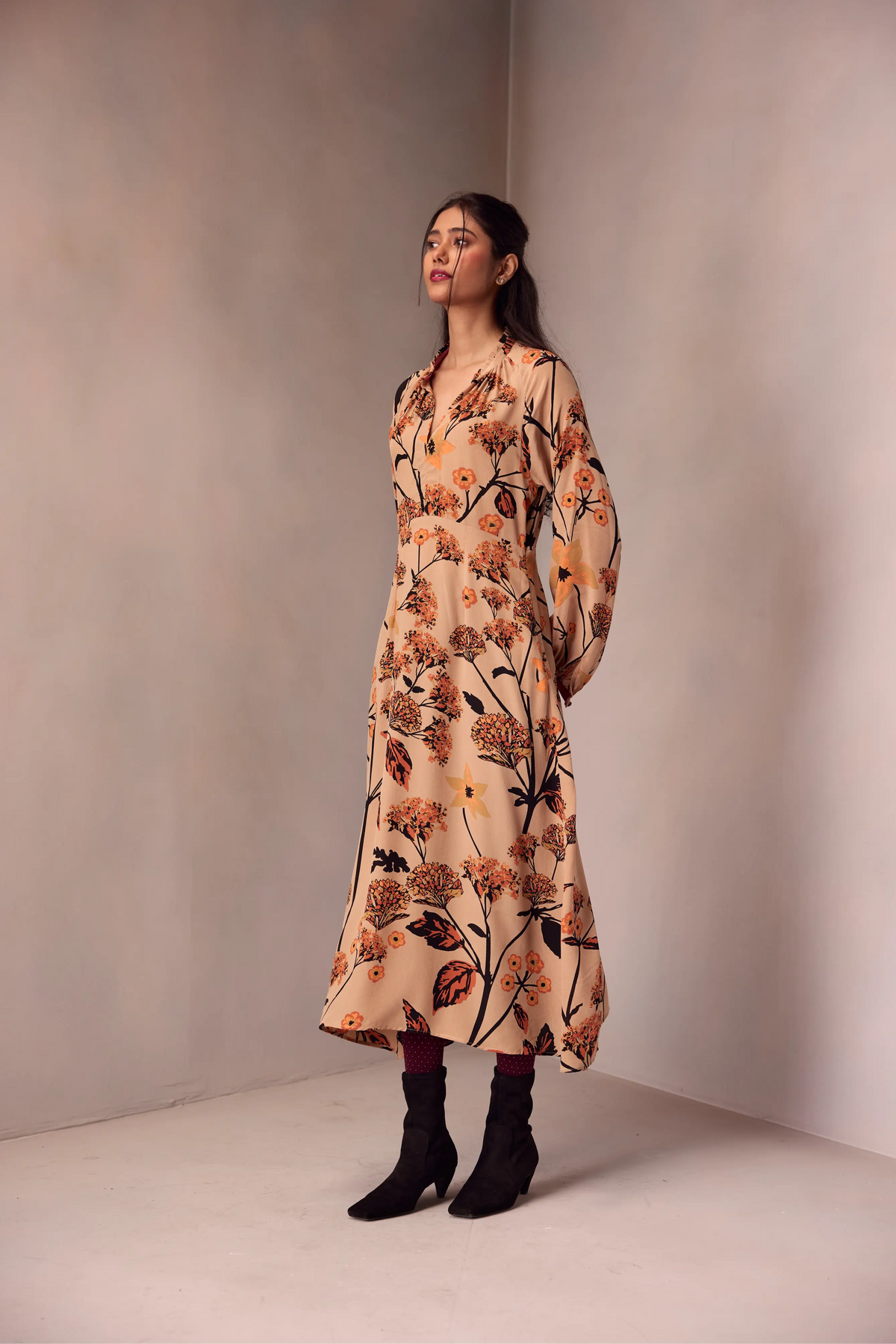 Veena Dress Long In Printed Silk