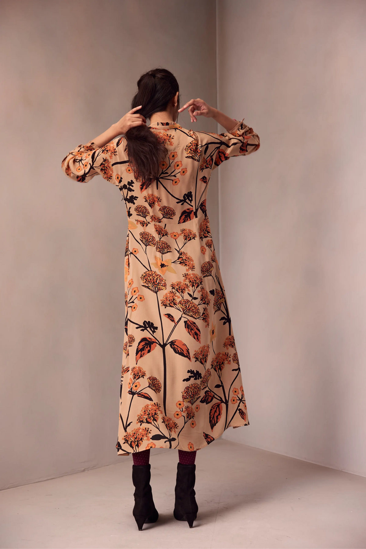 Veena Dress Long In Printed Silk