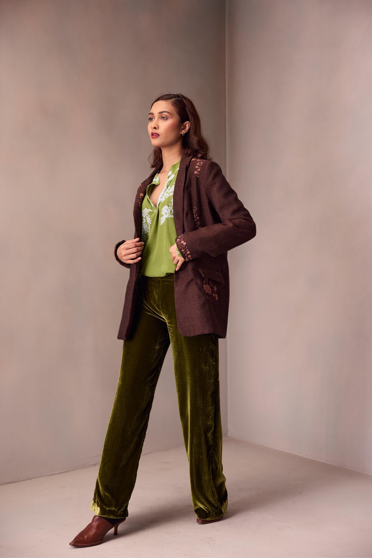 Jasmine Blazer In Merino Wool With Cashmere Hand Embroidery