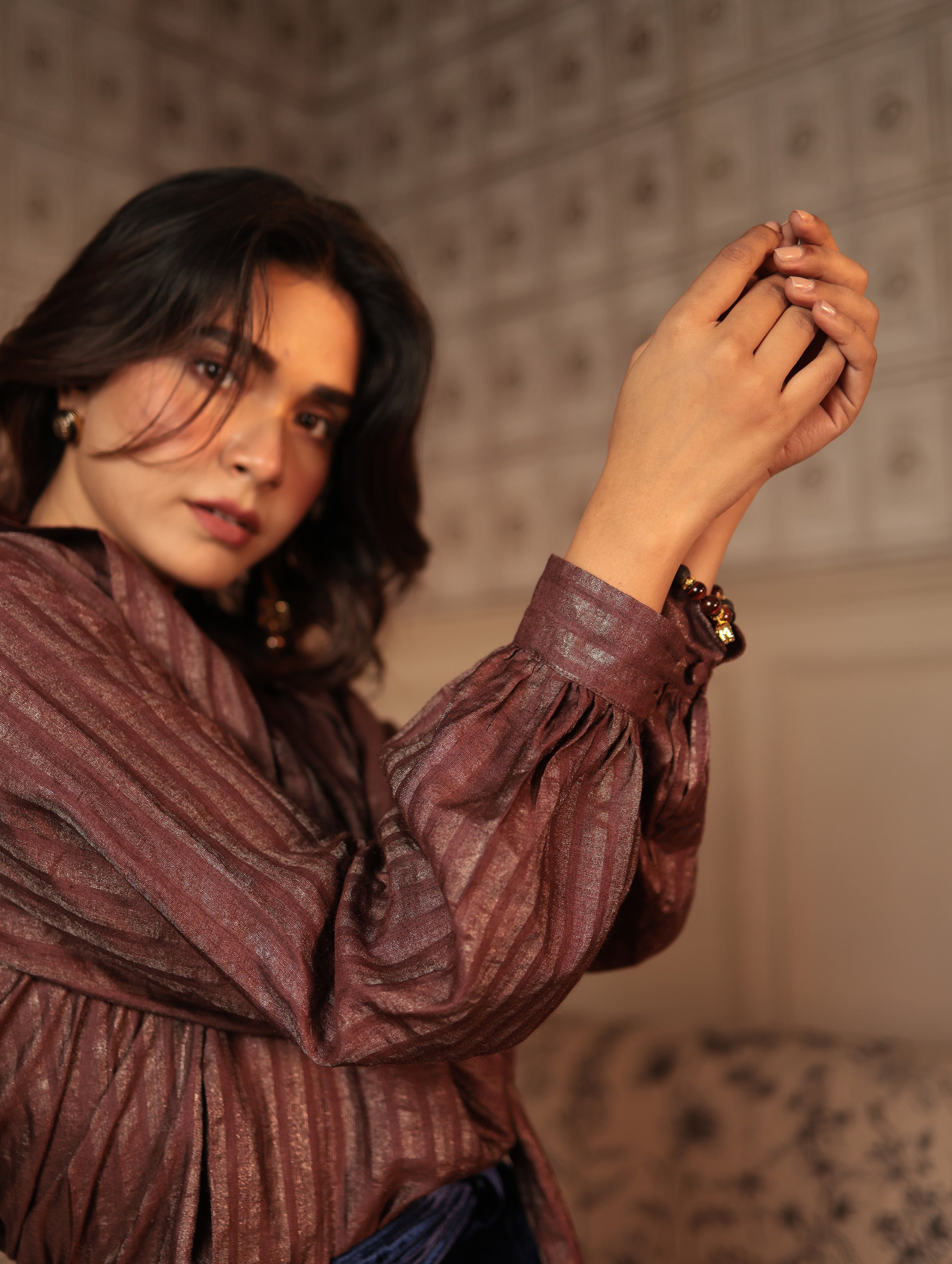 TIE BLOUSE SILK ON HAND-WOVEN FABRICS