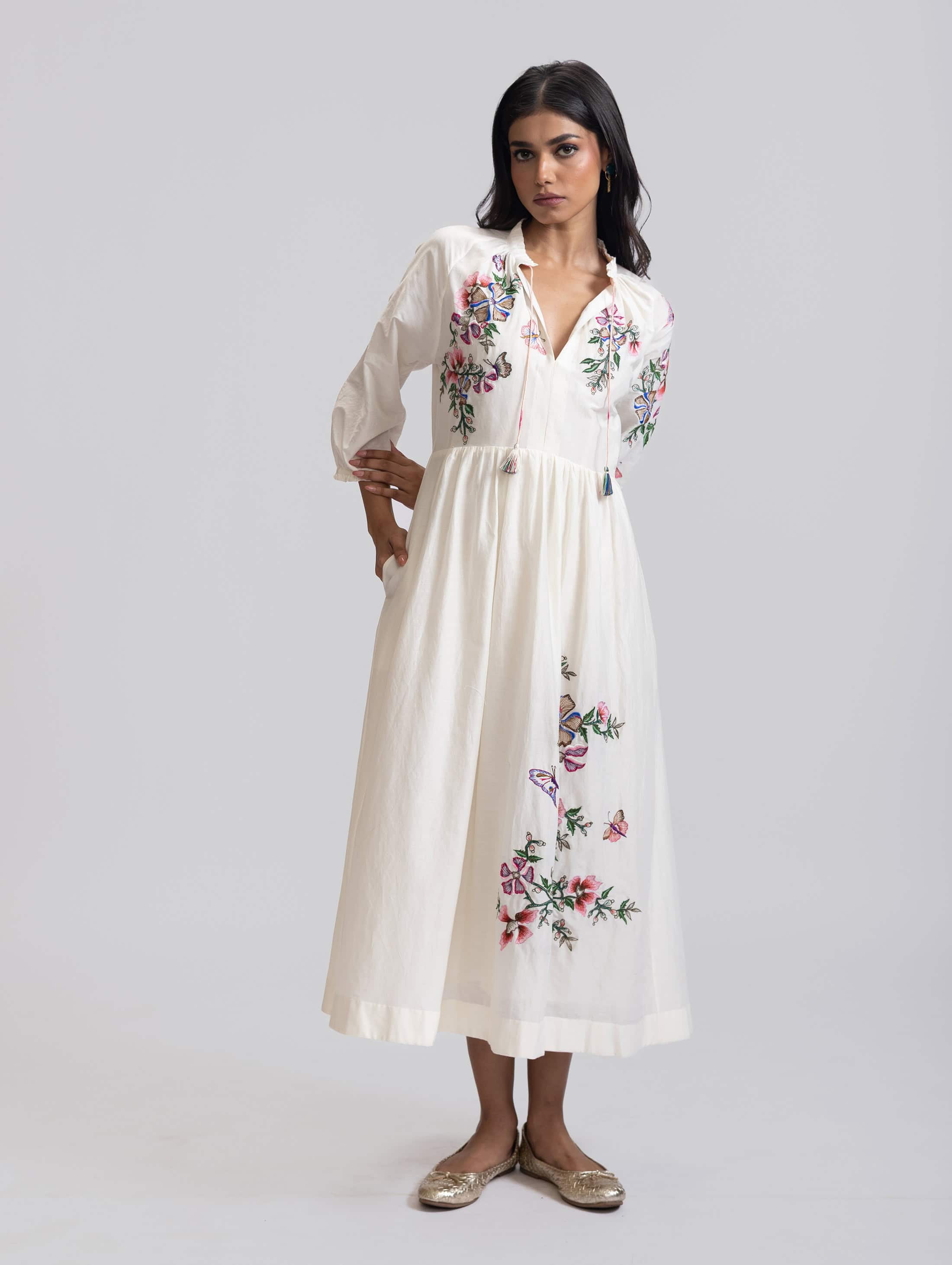 VEENA GATHER DRESS BANGLORE FLOWER EMB.COTTON SILK